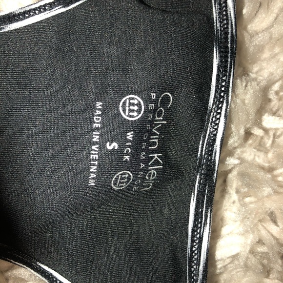 Calvin Klein Sports bra ! - Picture 3 of 3